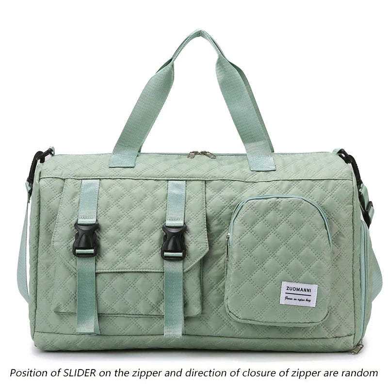 Sports bag with wet/dry compartment