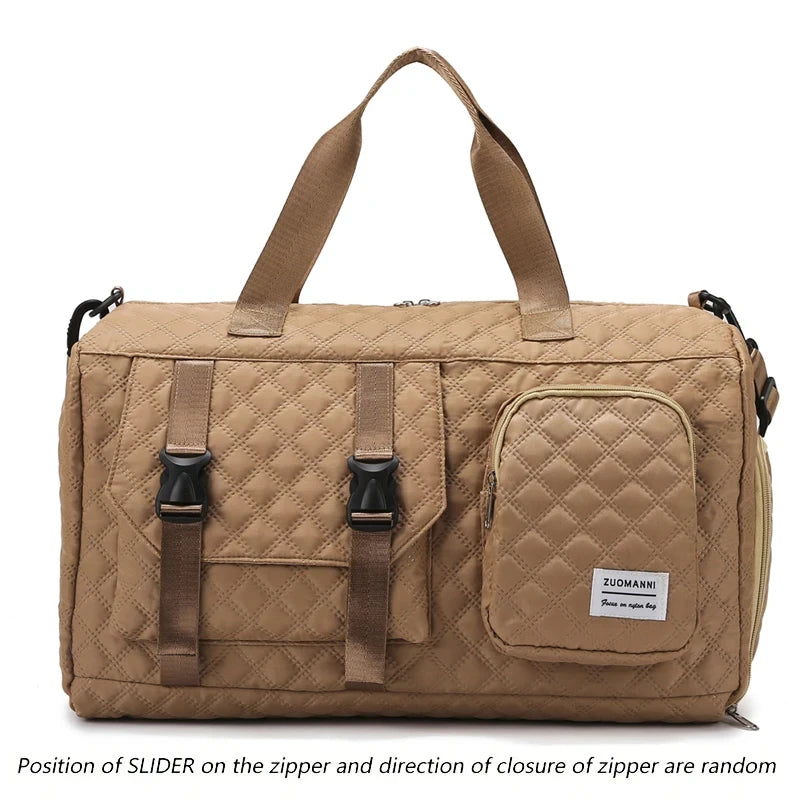 Sports bag with wet/dry compartment